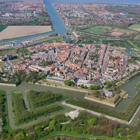L'Etoile De Mer - Les Remparts Gravelines Buitenkant foto